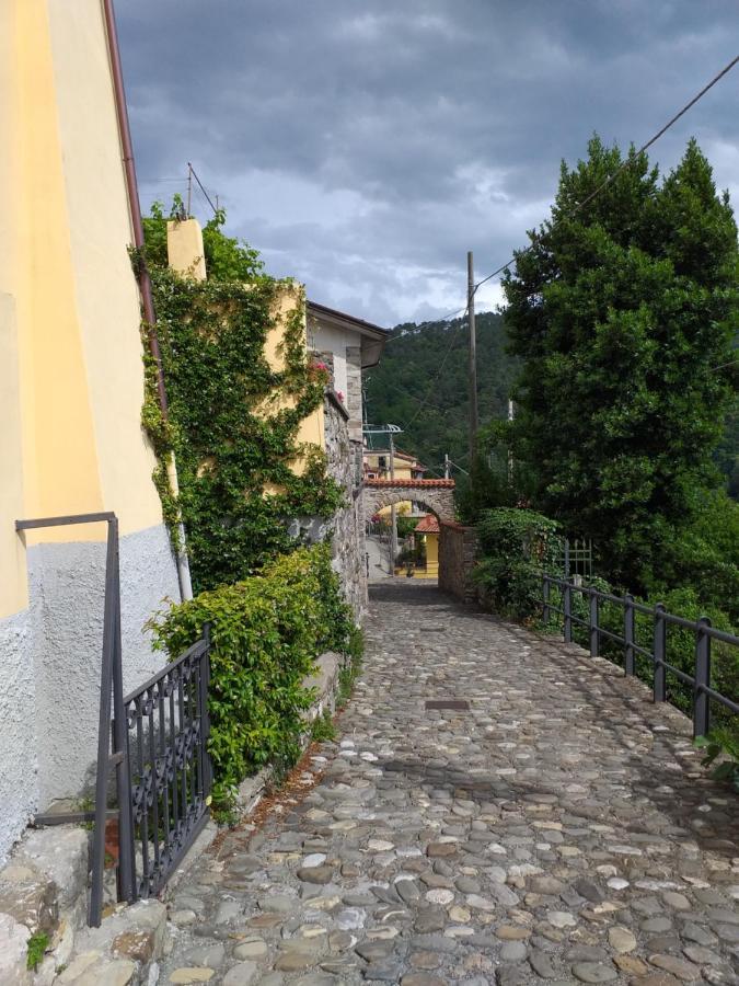 Casa Di Vecchio Borgo Villa Sarzana Exterior photo